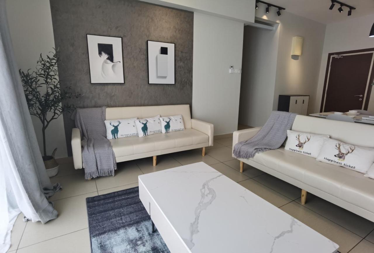 Vest Home@Midhill Genting Highlands Bentong Exteriör bild